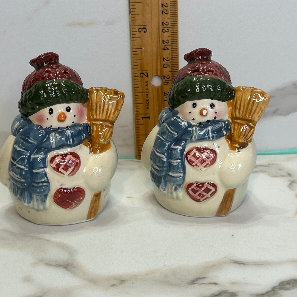 Vintage Snowman Salt and Pepper Shakers Ceramic Holiday Winter Decor Set